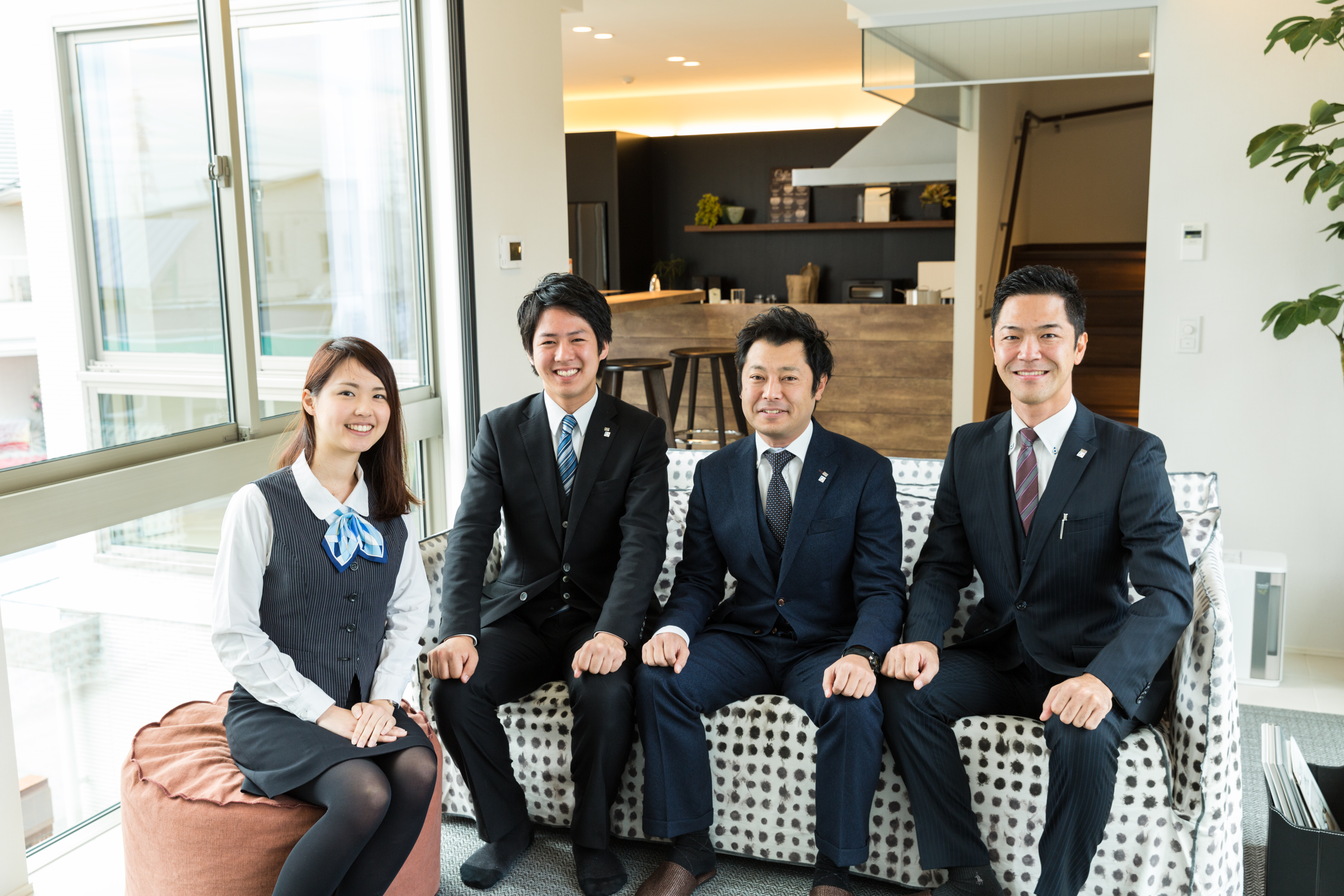 スタッフ集合写真